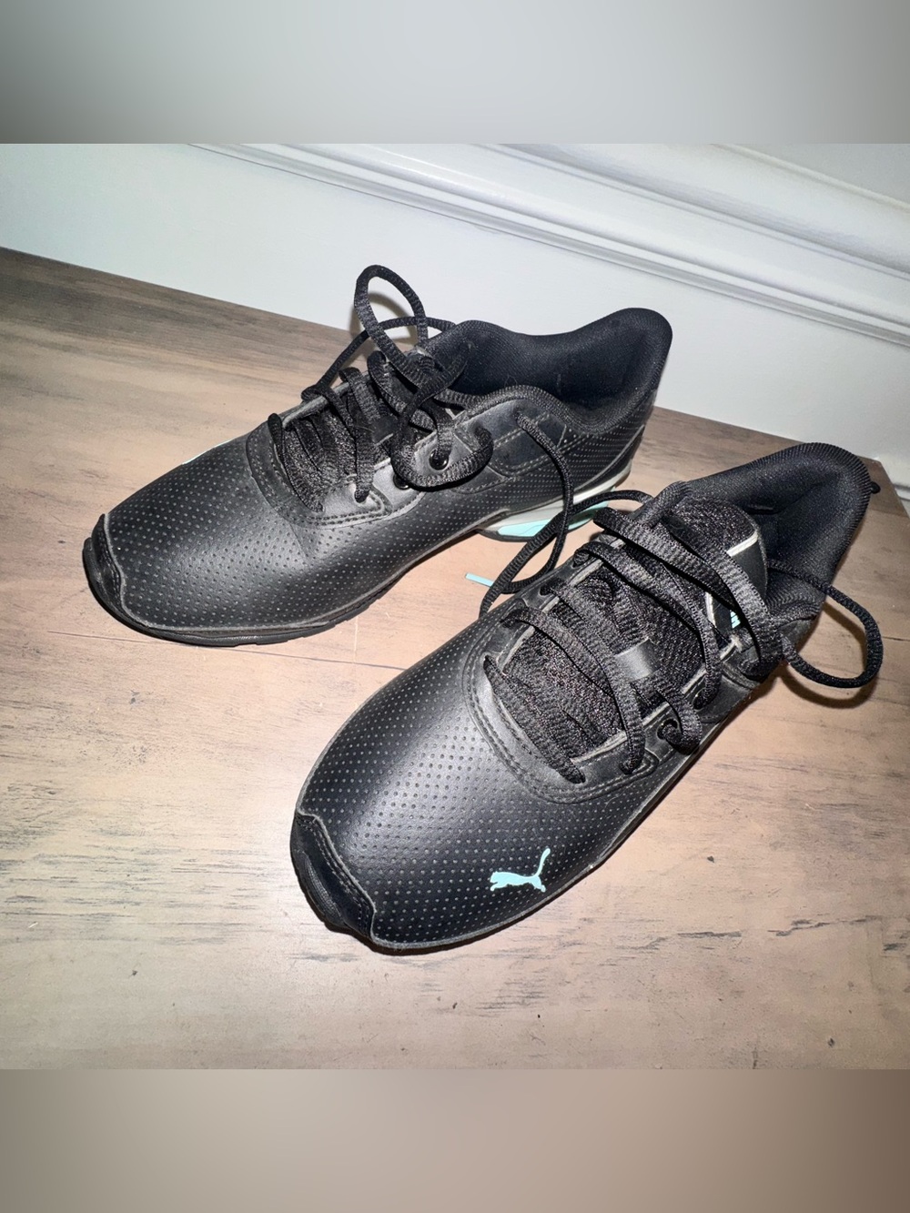 Puma Black Athletic Sneakers with Teal Accent Women’s size 8